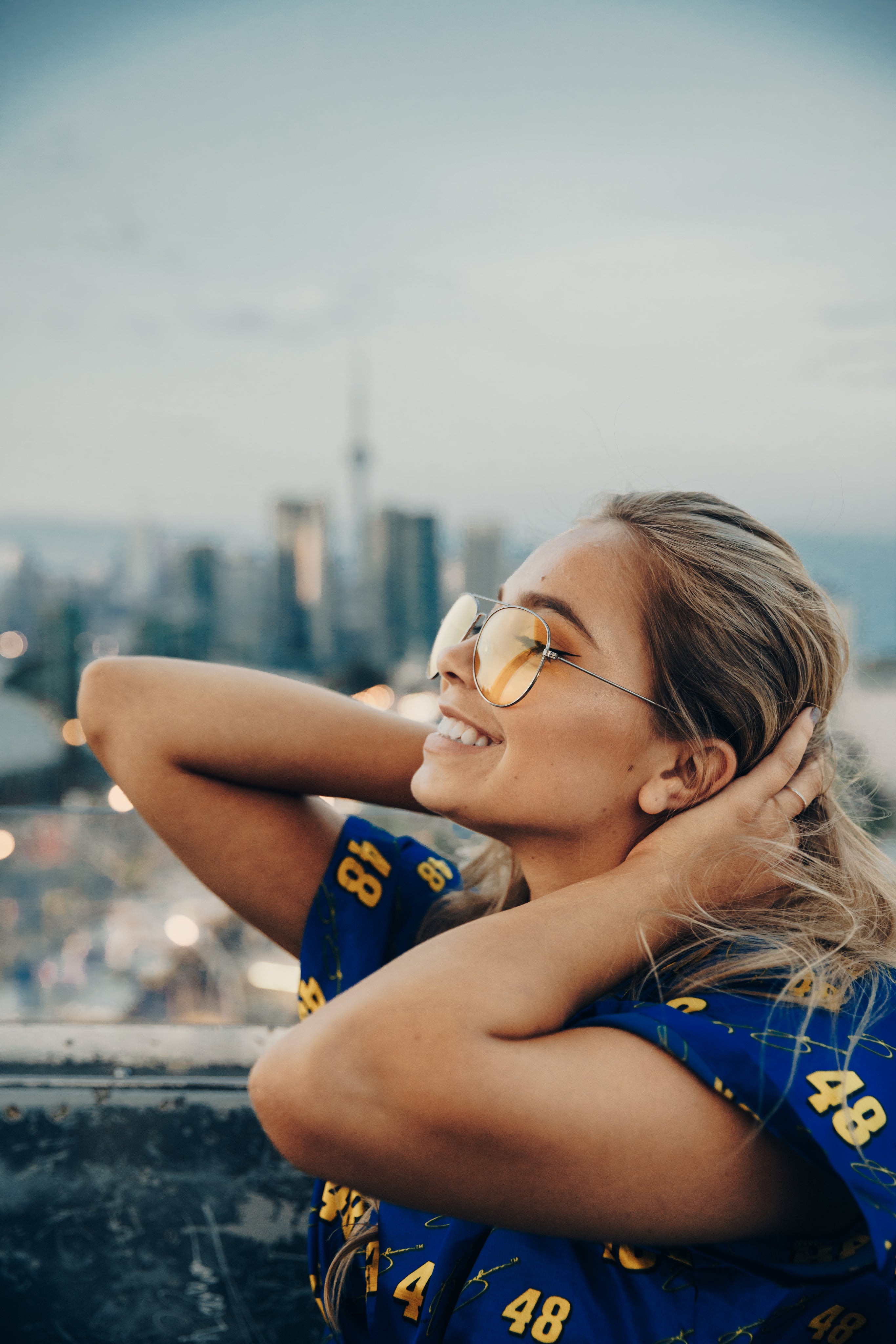 files/smiling-woman-with-skyline.jpg
